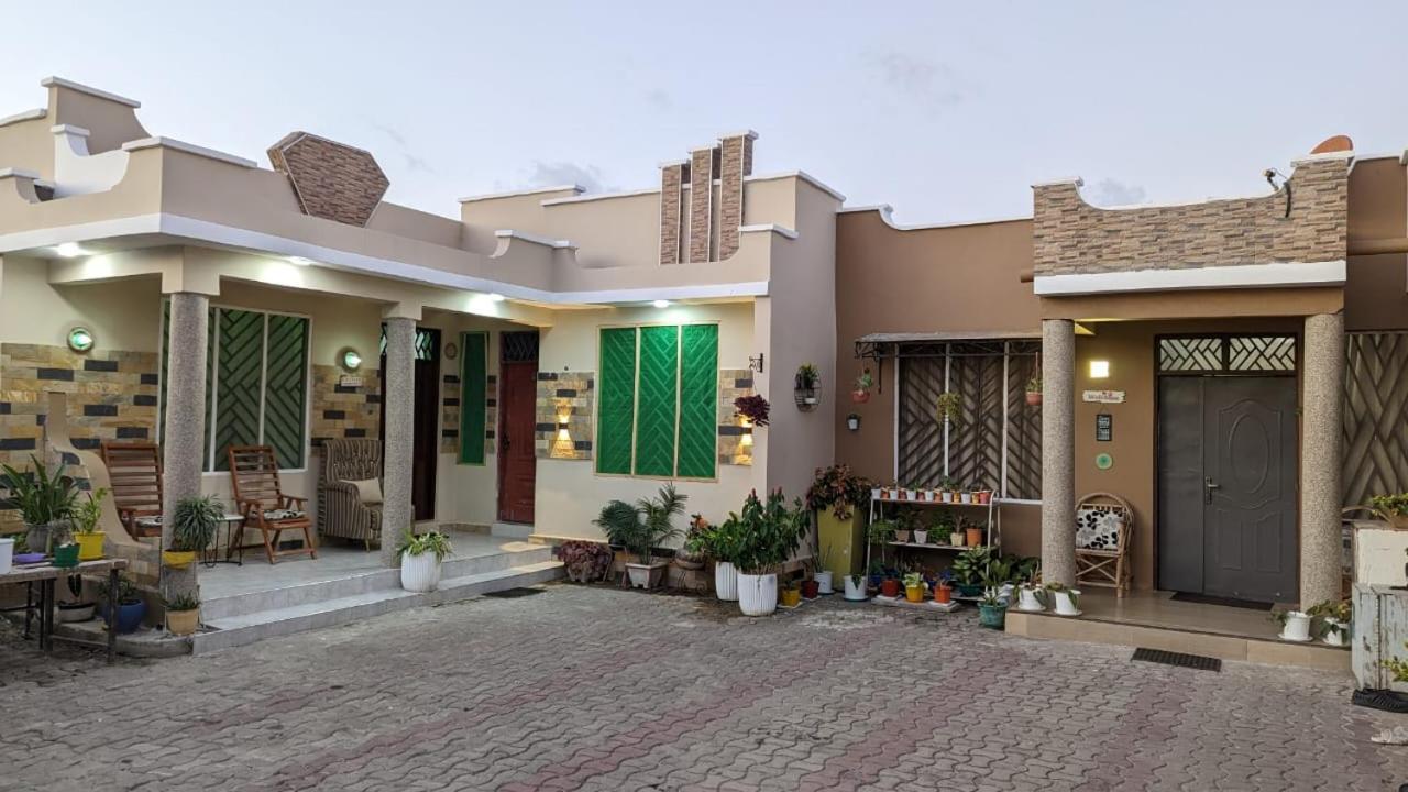 Babajay Family Home Dar es Salaam Eksteriør billede